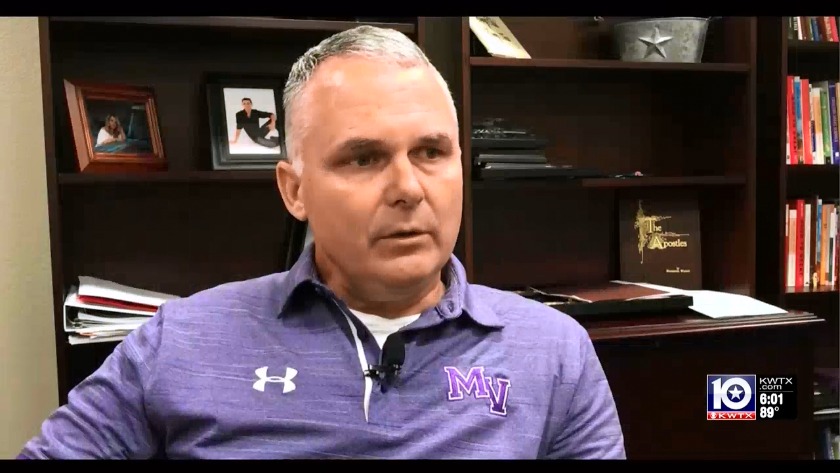 Mount Vernon Superintendent, town talk about hiring Art Briles