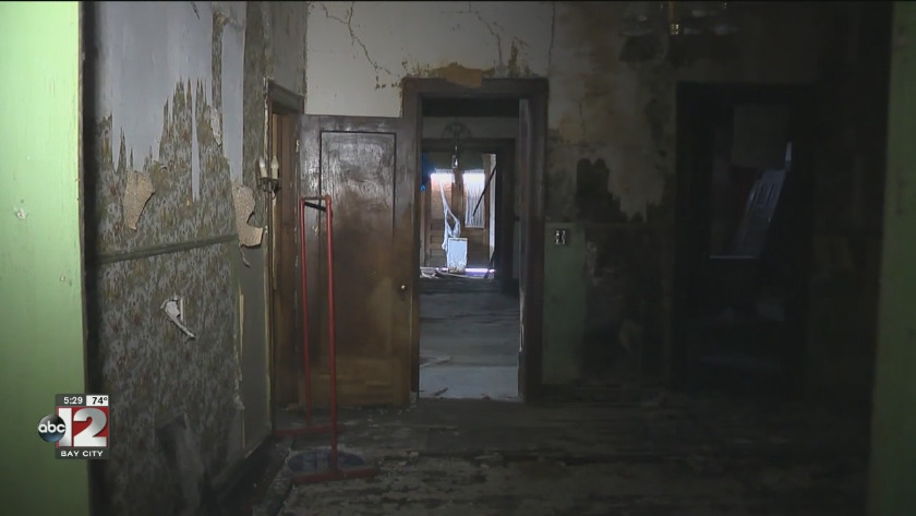Restoration begins on Saginaw's 'Cat Lady House'